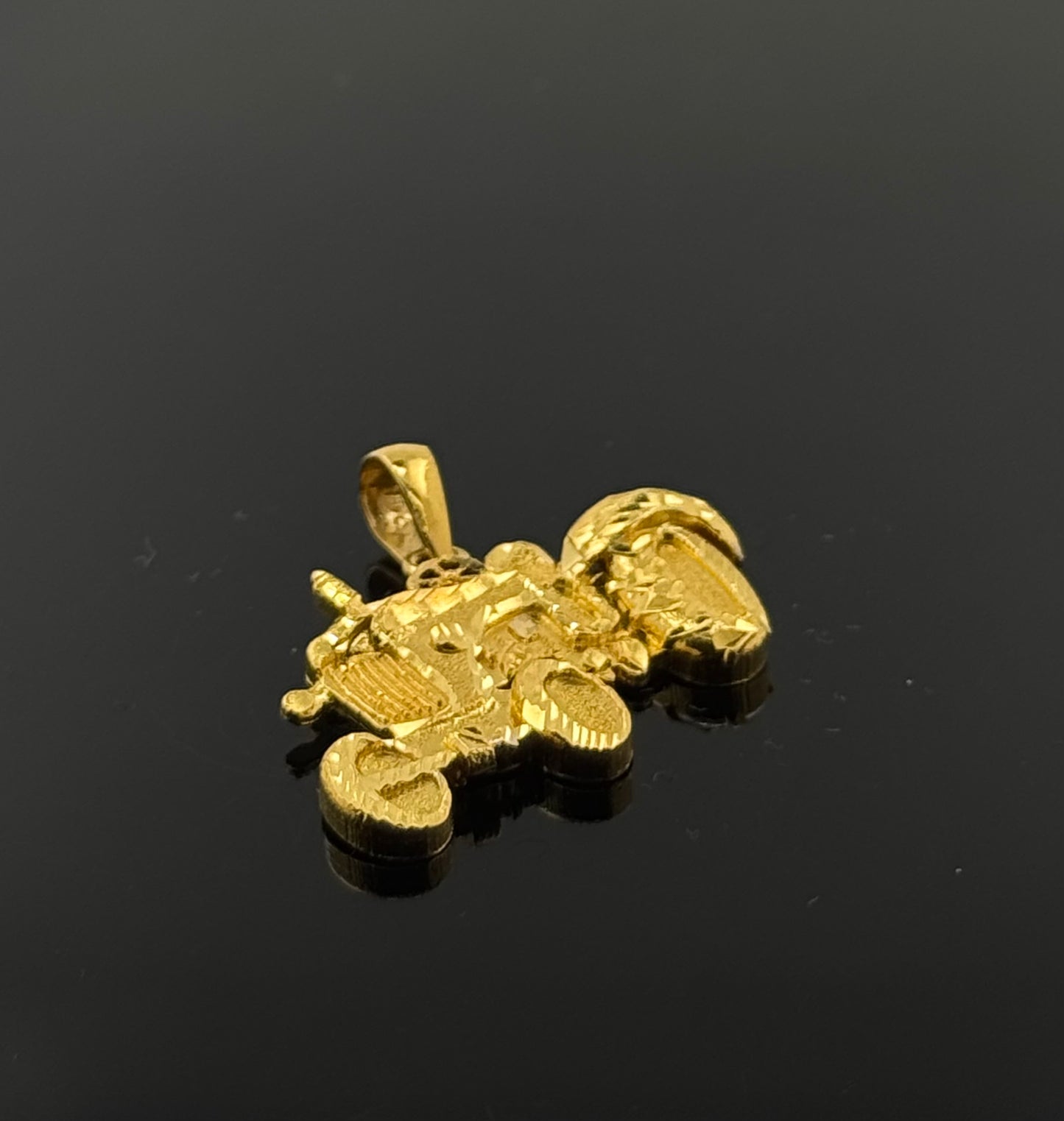 22K Solid Gold Fancy Pendants P175