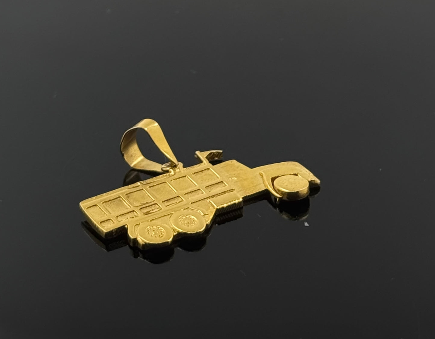 22K Solid Gold Fancy Pendants P182