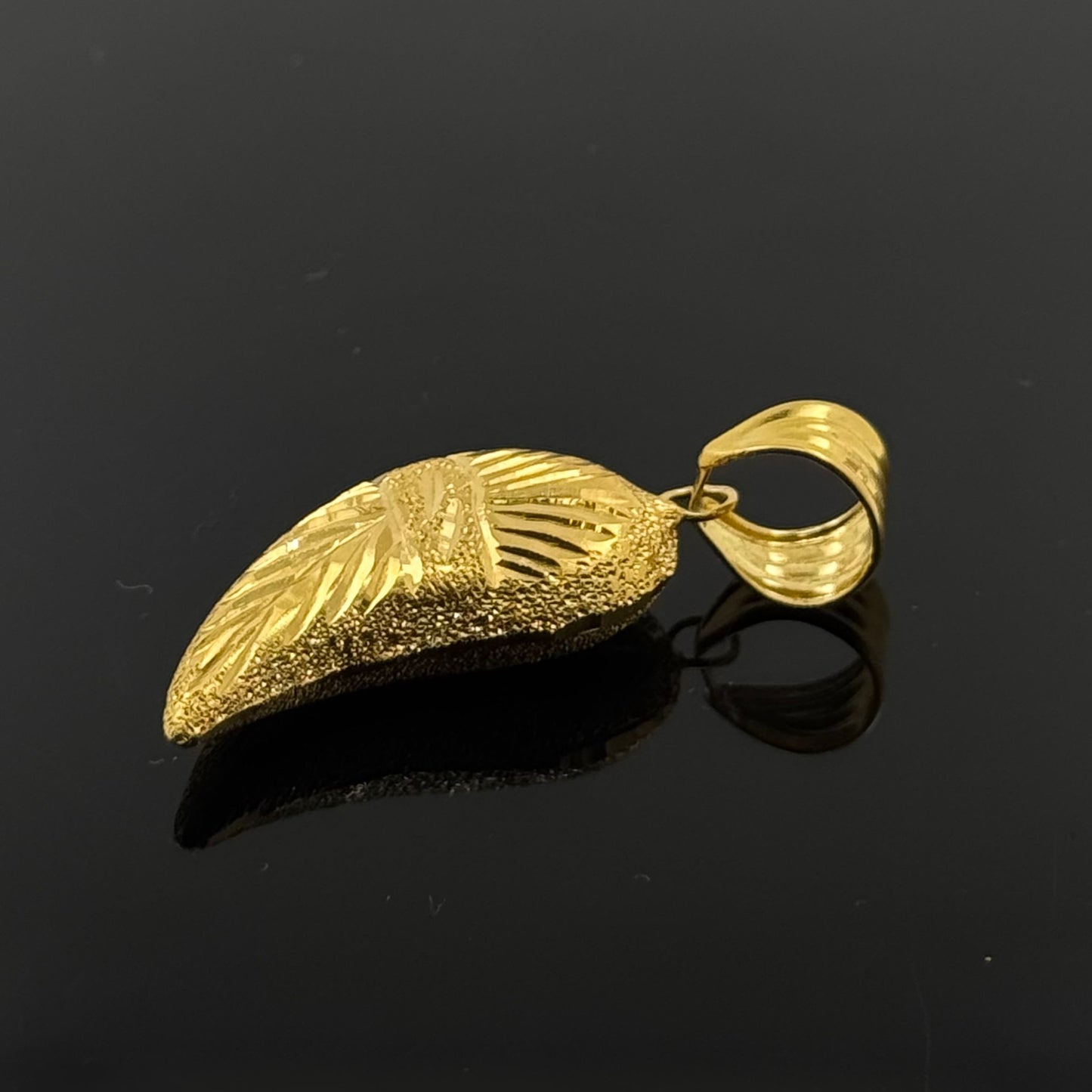 21K Solid Gold Fancy Pendants P186