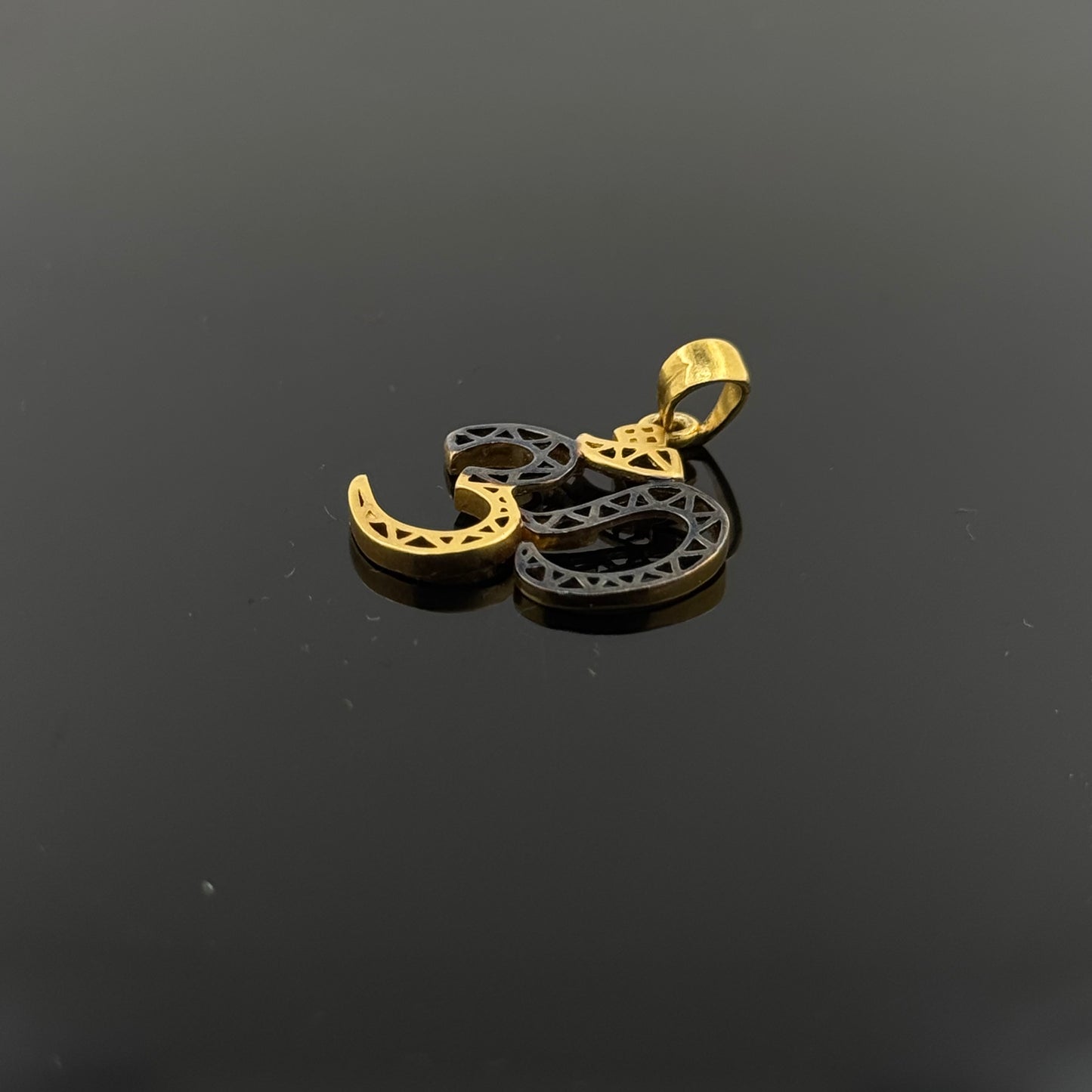 22K Solid Gold Hindu Pendants P350