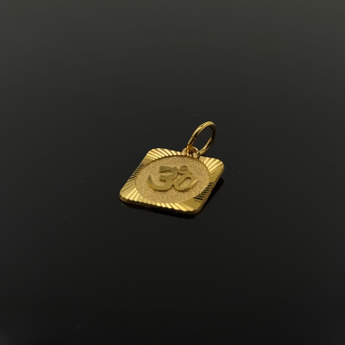 22K Solid Gold Hindu Pendants P360