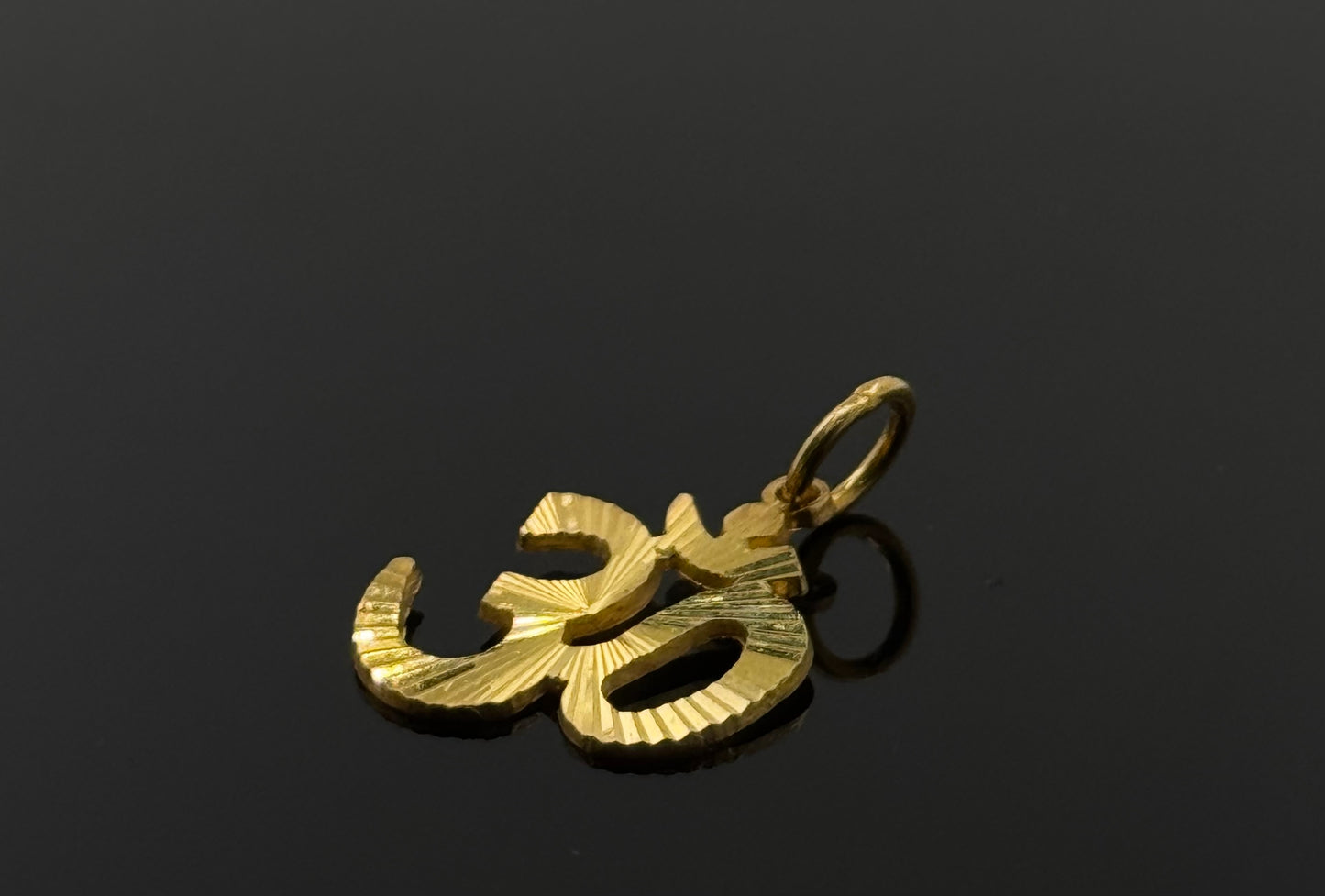 22K Solid Gold Hindu Pendants P383