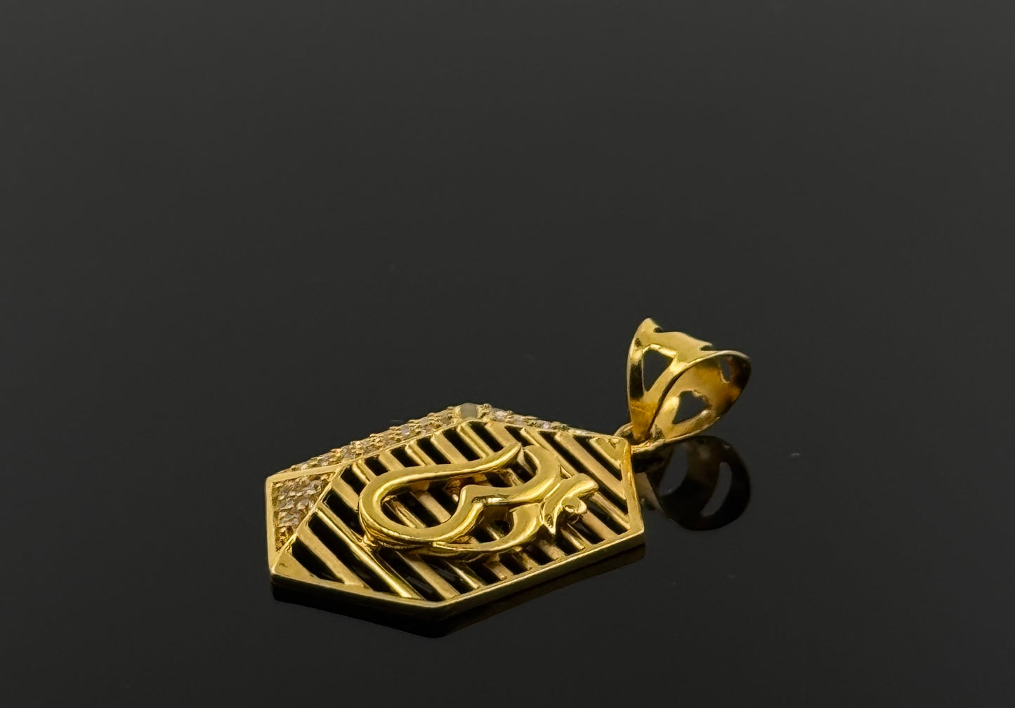 22K Solid Gold Hindu Pendants P385