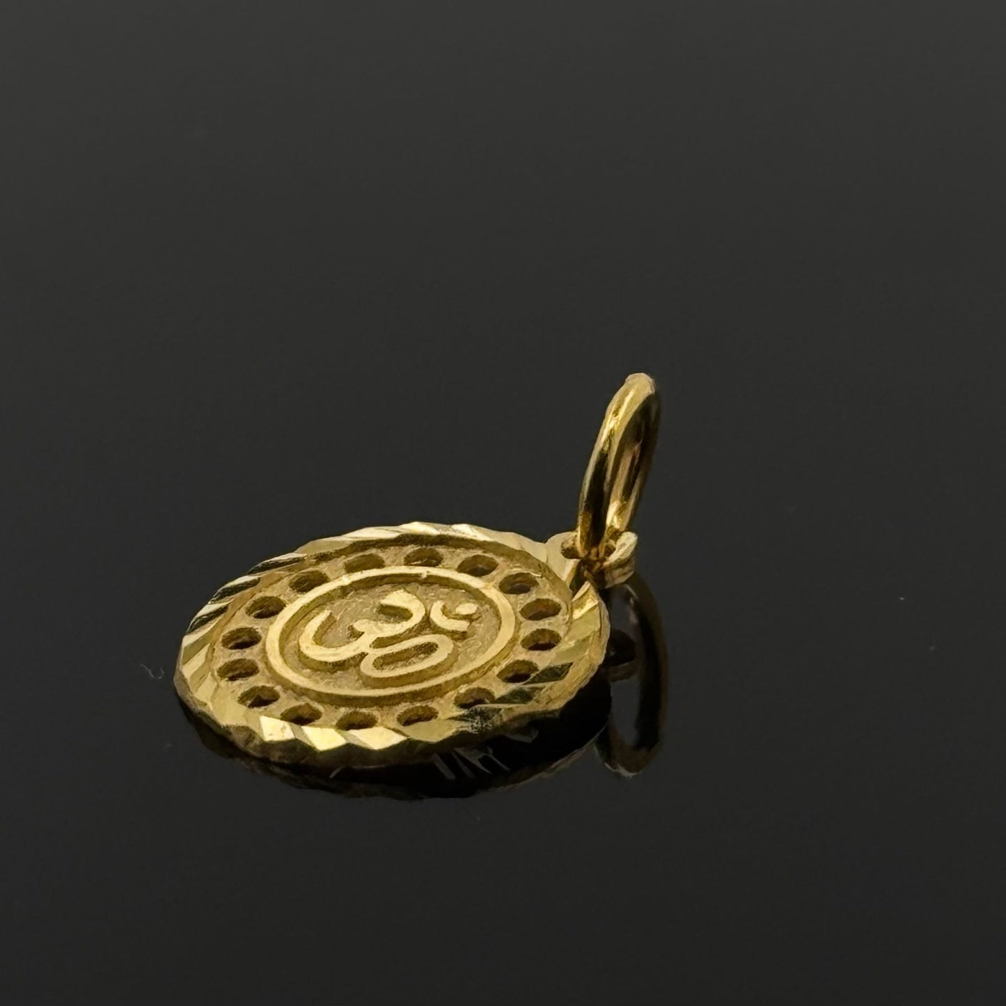 22K Solid Gold Hindu Pendants P393