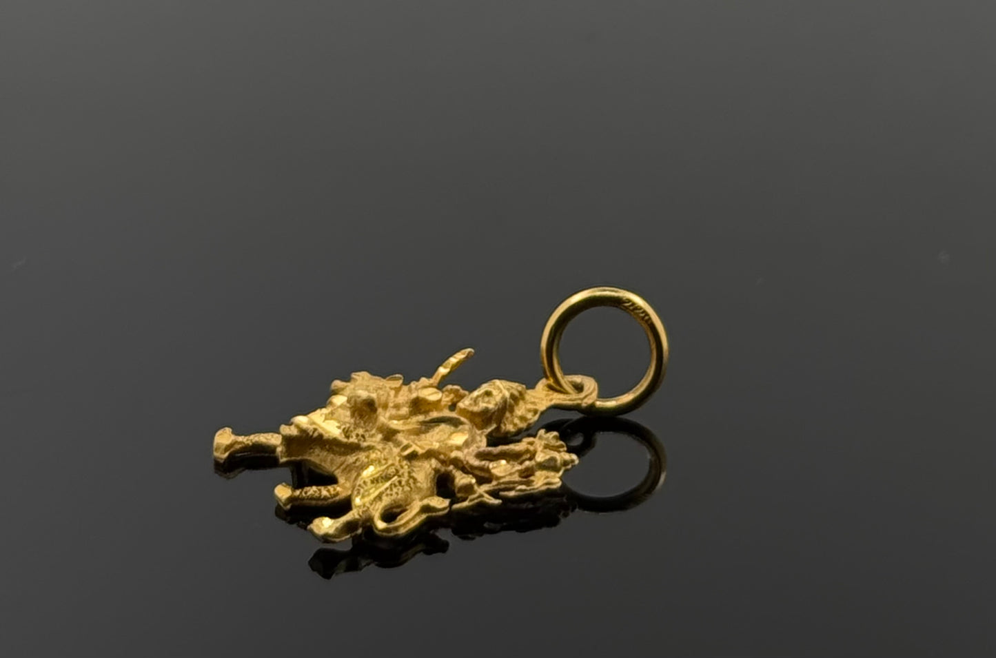 22K Solid Gold Hindu Pendants P442