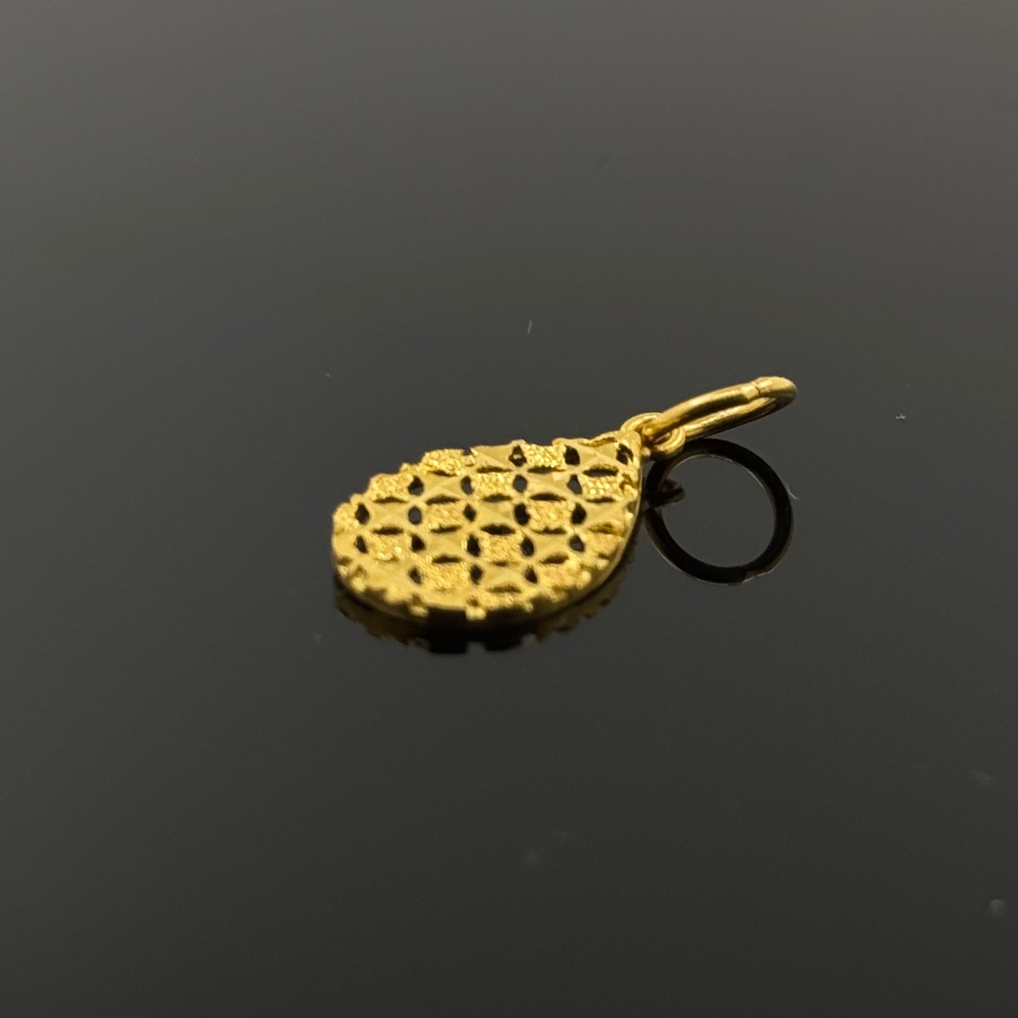 22K Solid Gold Fancy Pendants P451