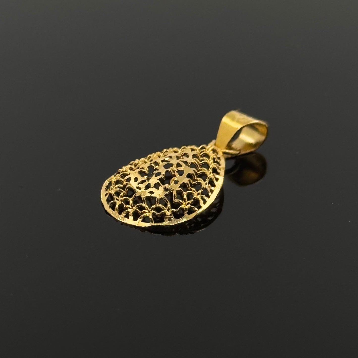 22K Solid Gold Fancy Pendants P457