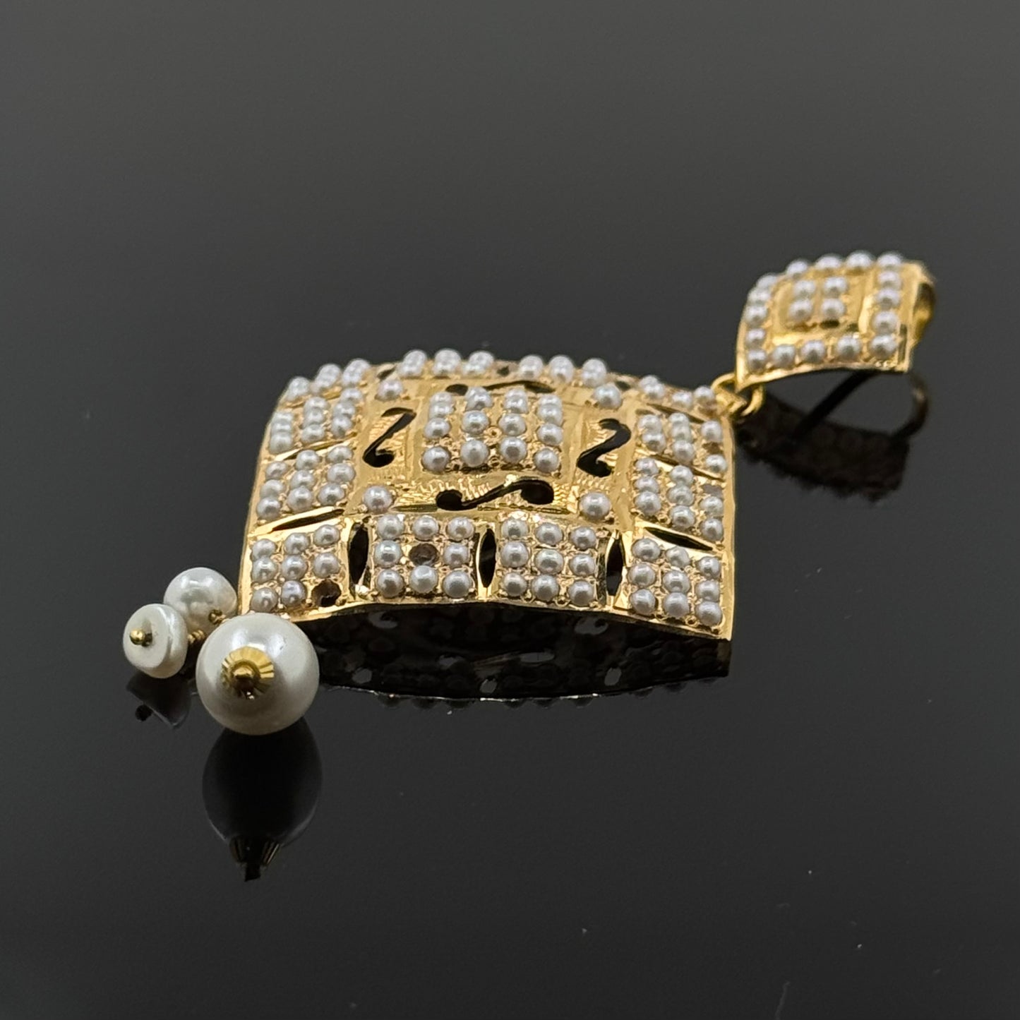 22K Solid Gold Fancy Pendants P616
