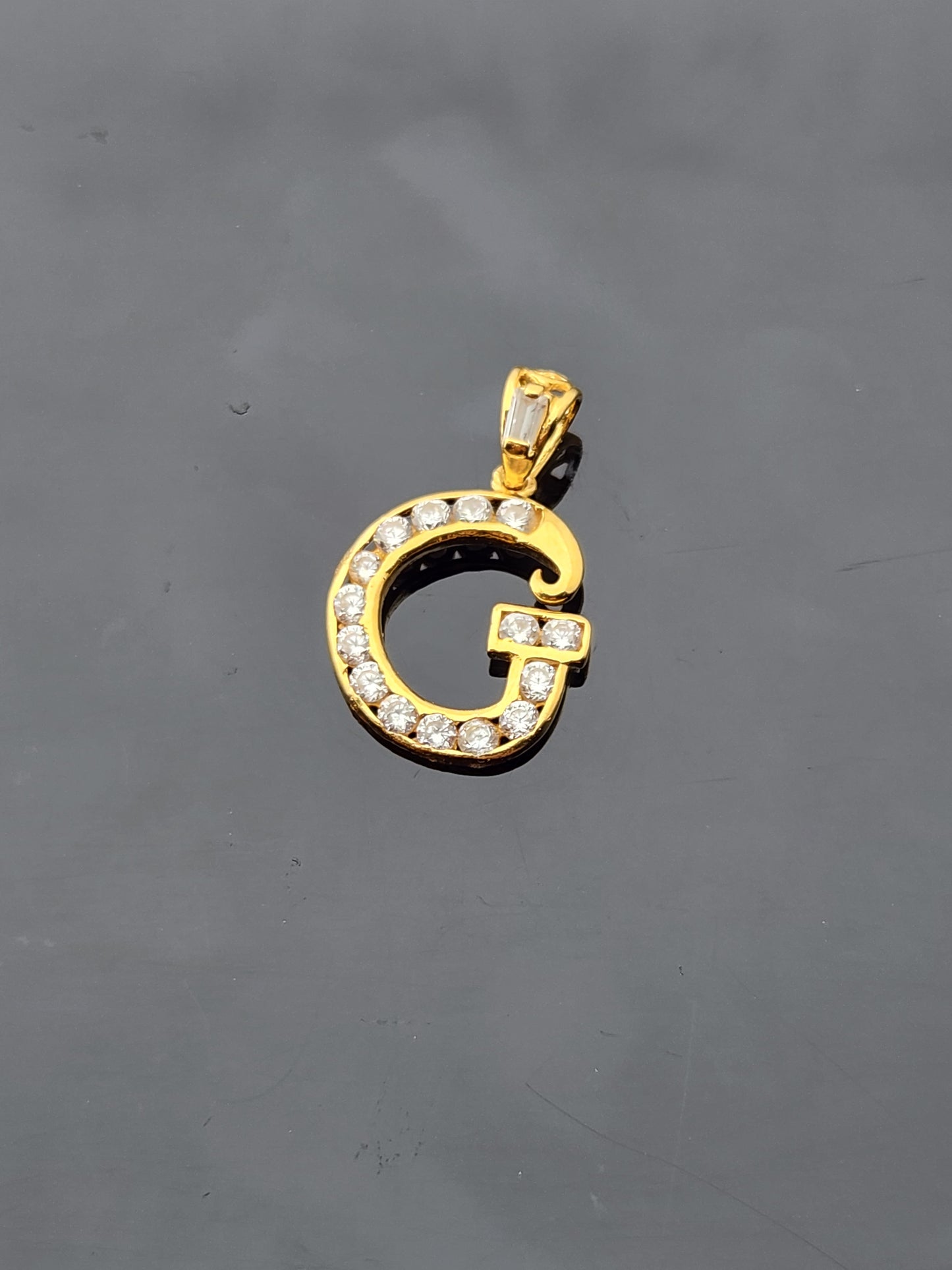 22K Solid Gold Letter Pendant P727