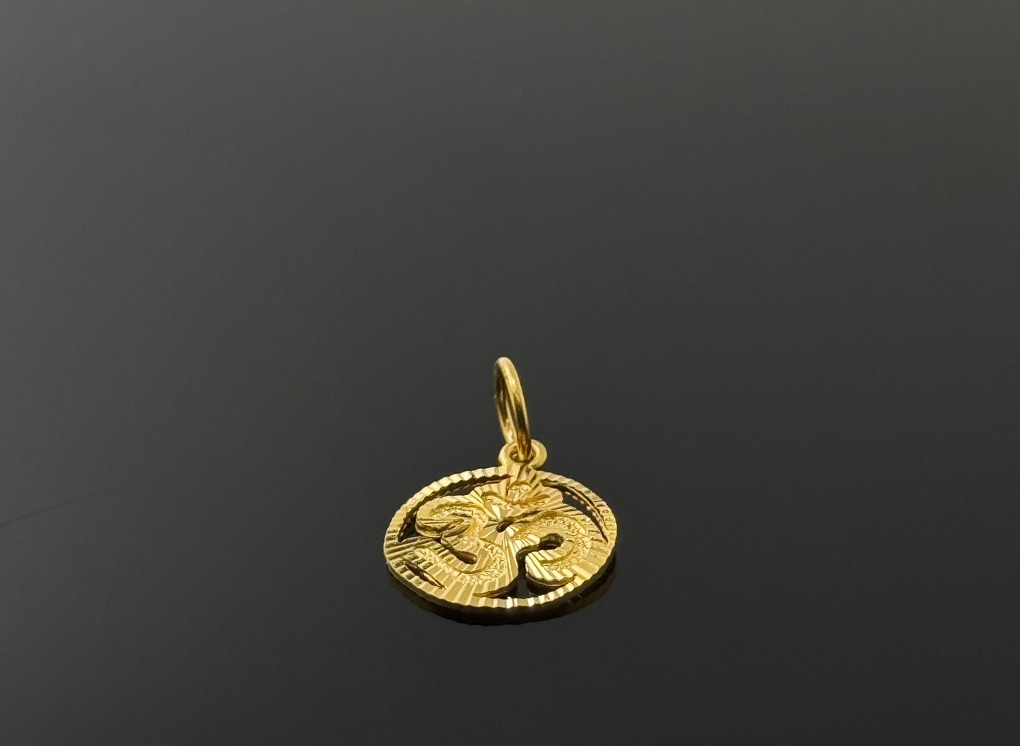 22K Solid Gold Hindu Pendants P768