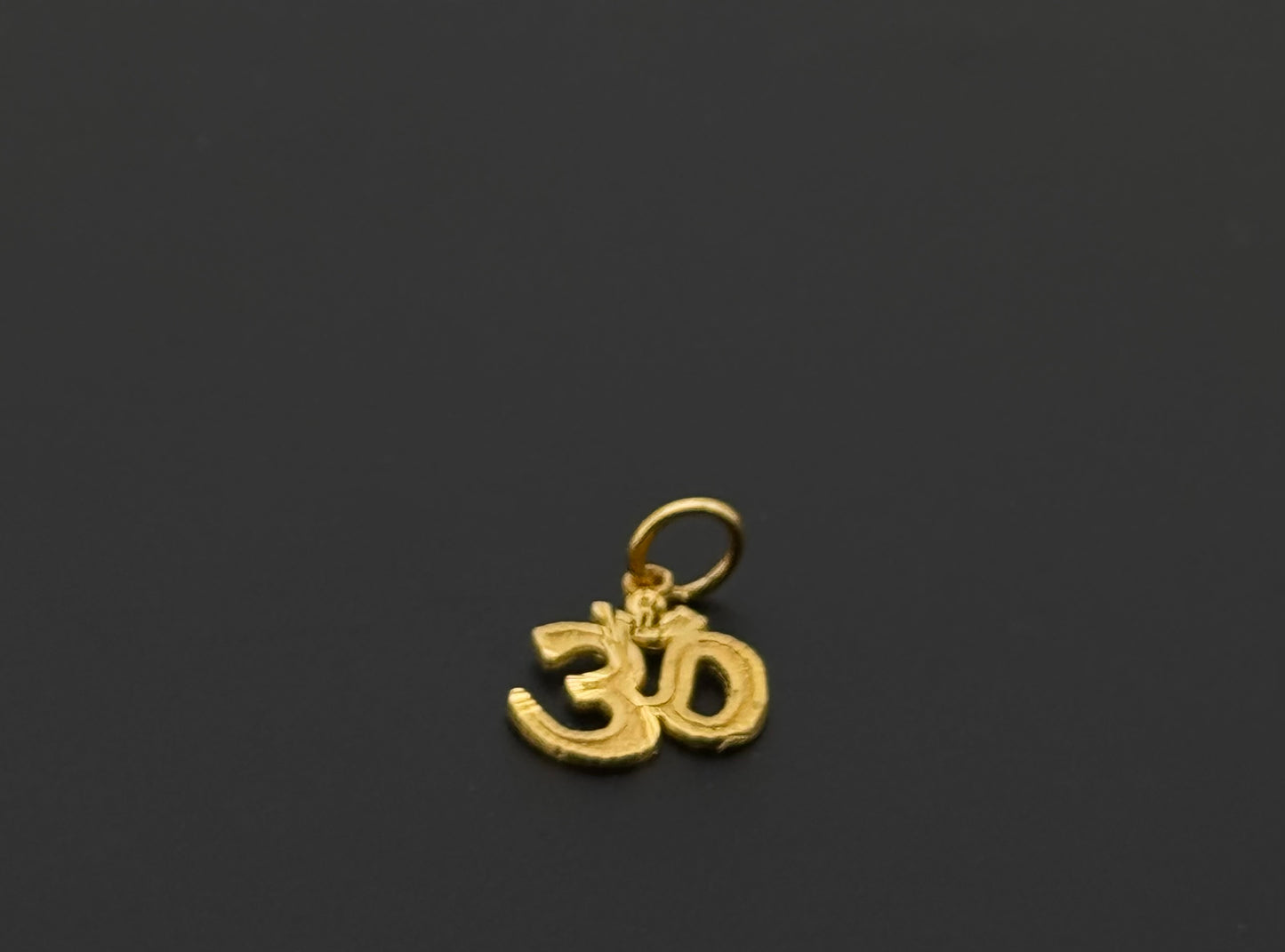 22K Solid Gold Hindu Pendants P796