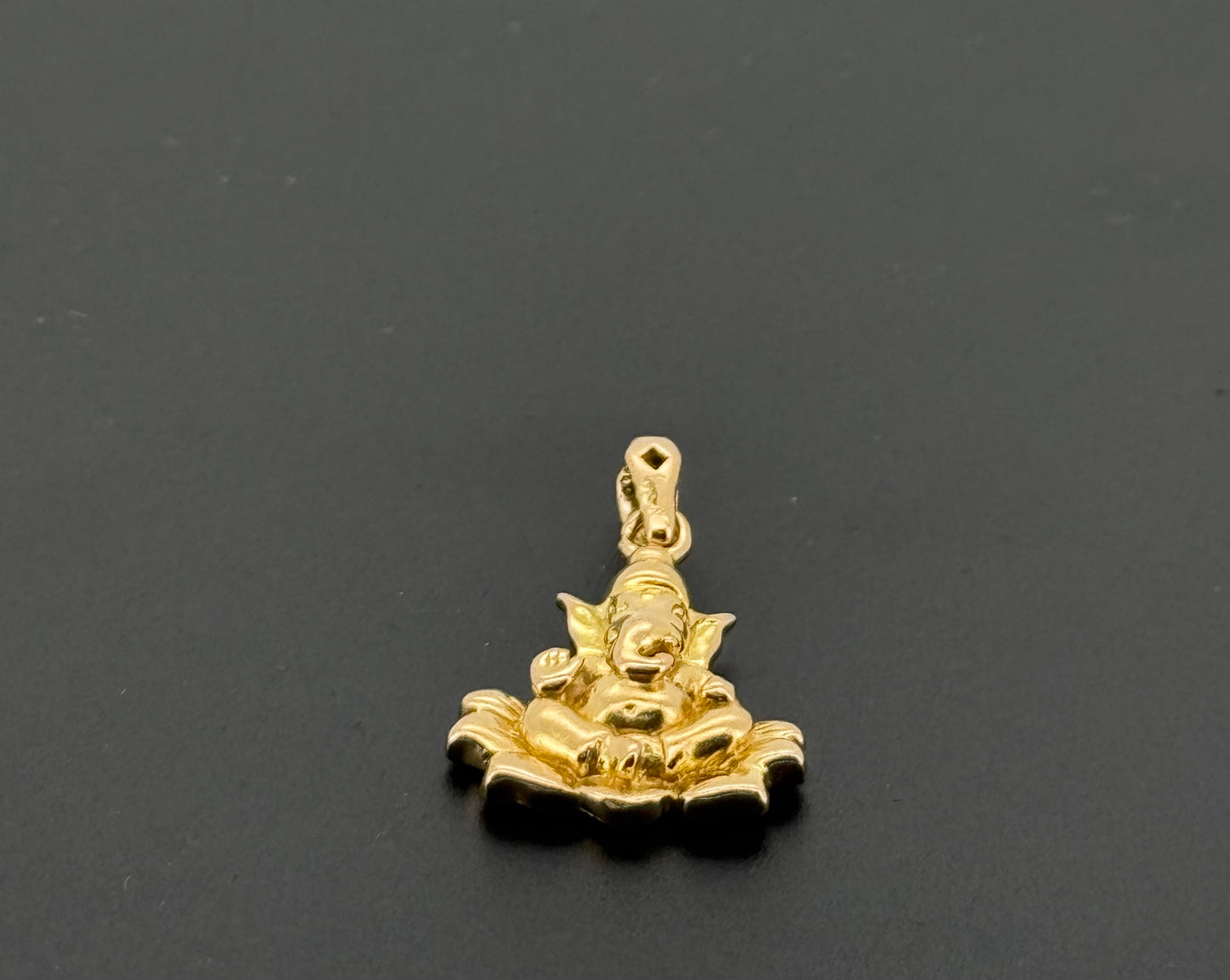 18K Solid Gold Hindu Pendants P804