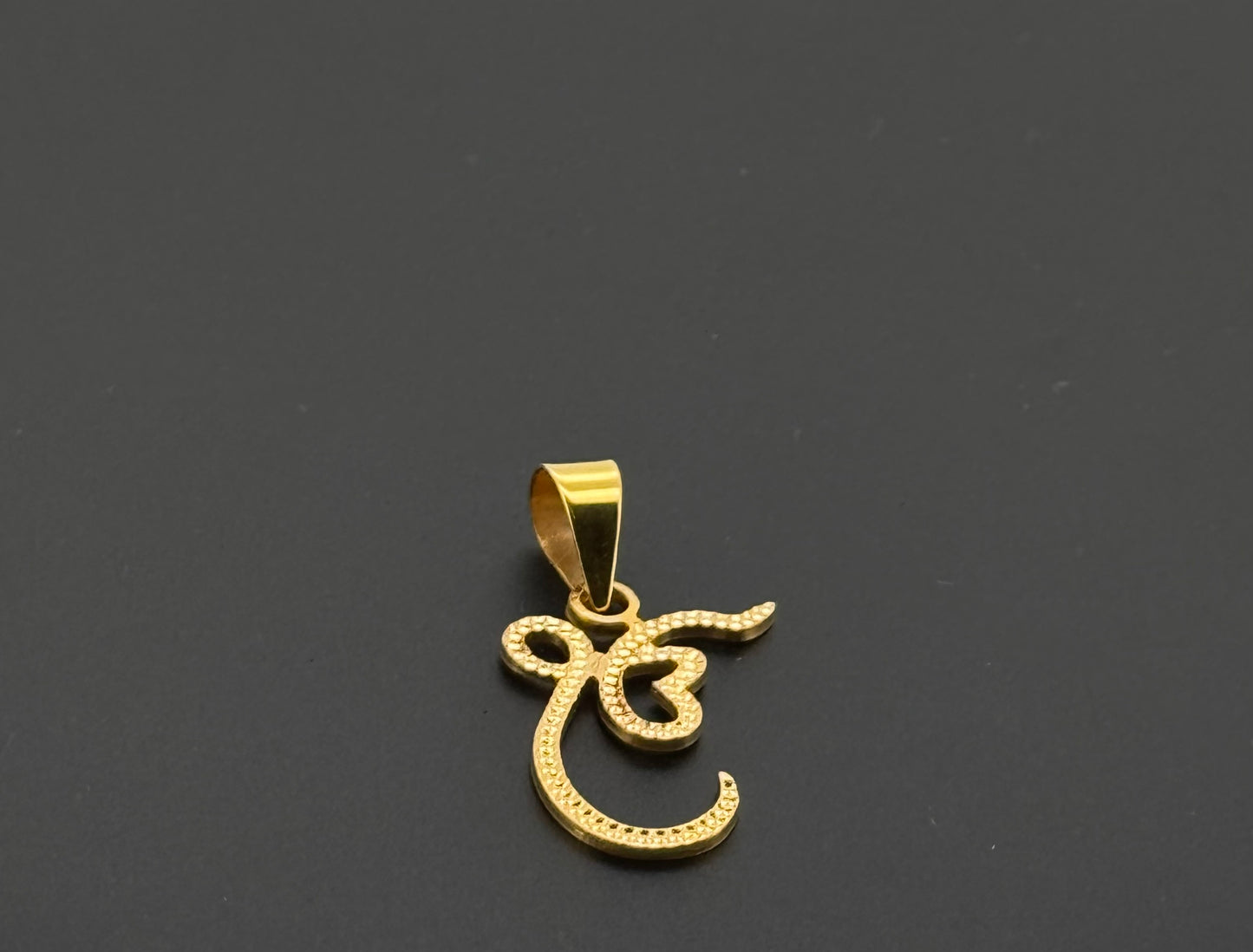 22K Solid Gold Fancy Pendants P866