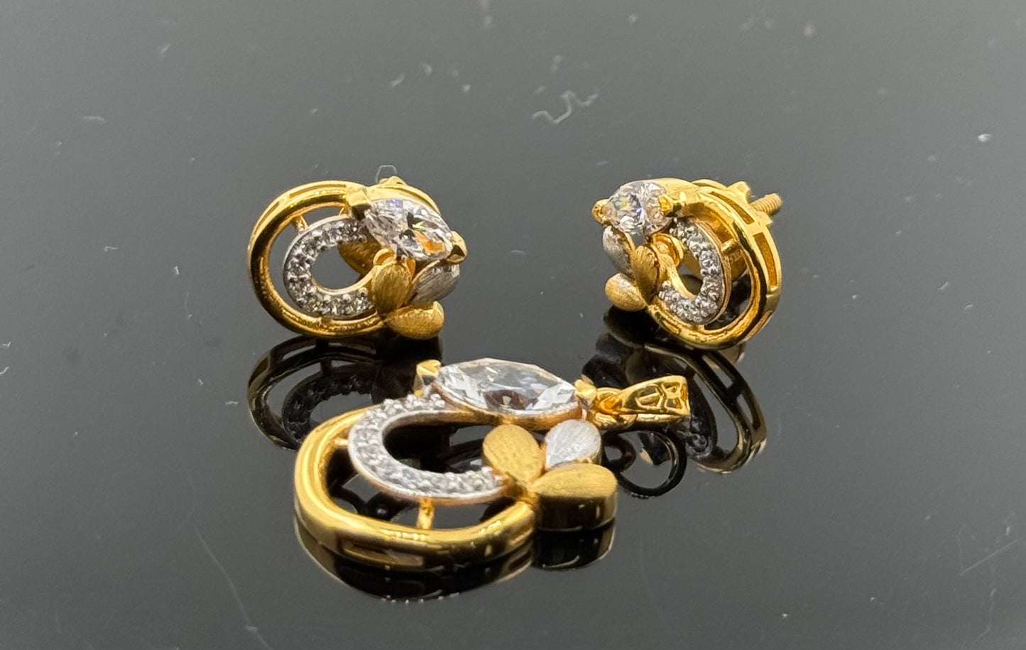 22K Solid Gold Fancy Pendant Sets PS1