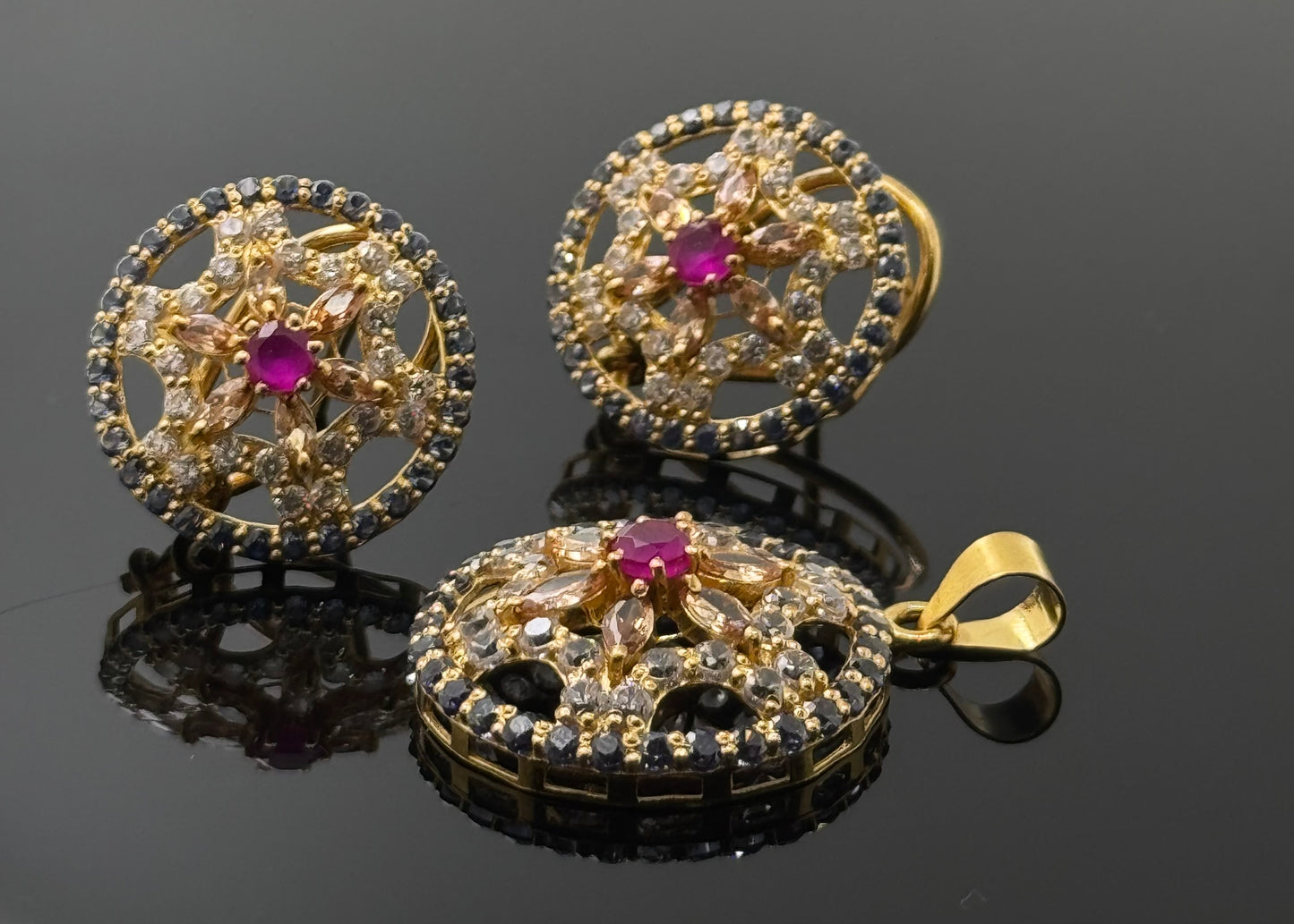 22K Solid Gold Fancy Pendant Sets PS109
