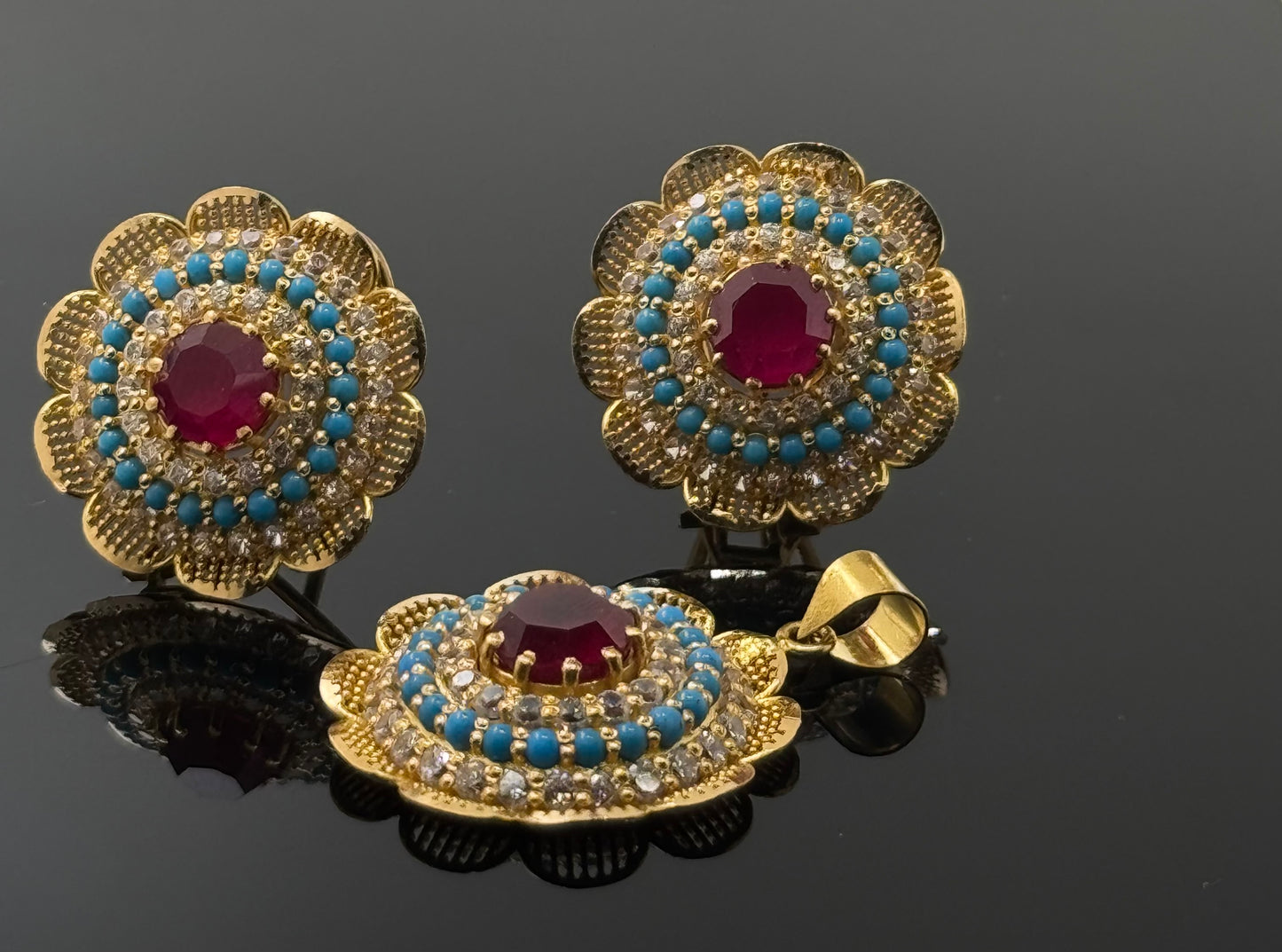22K Solid Gold Fancy Pendant Sets PS111
