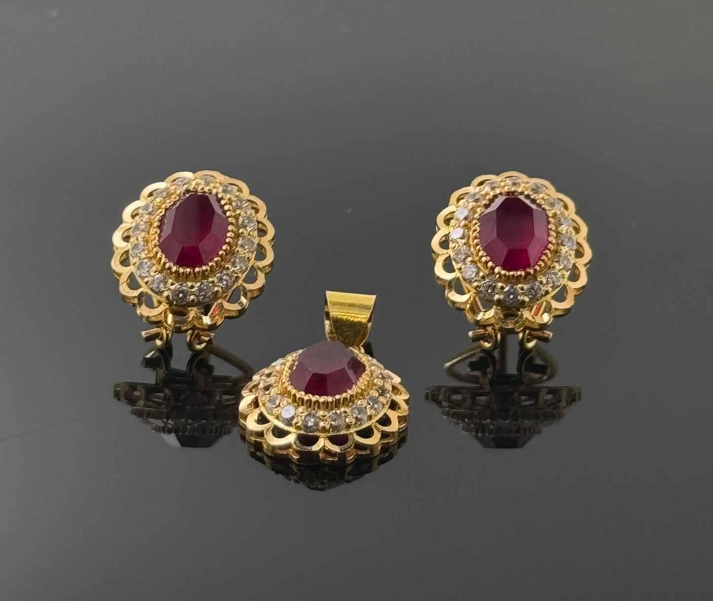 22K Solid Gold Fancy Pendant Sets PS148