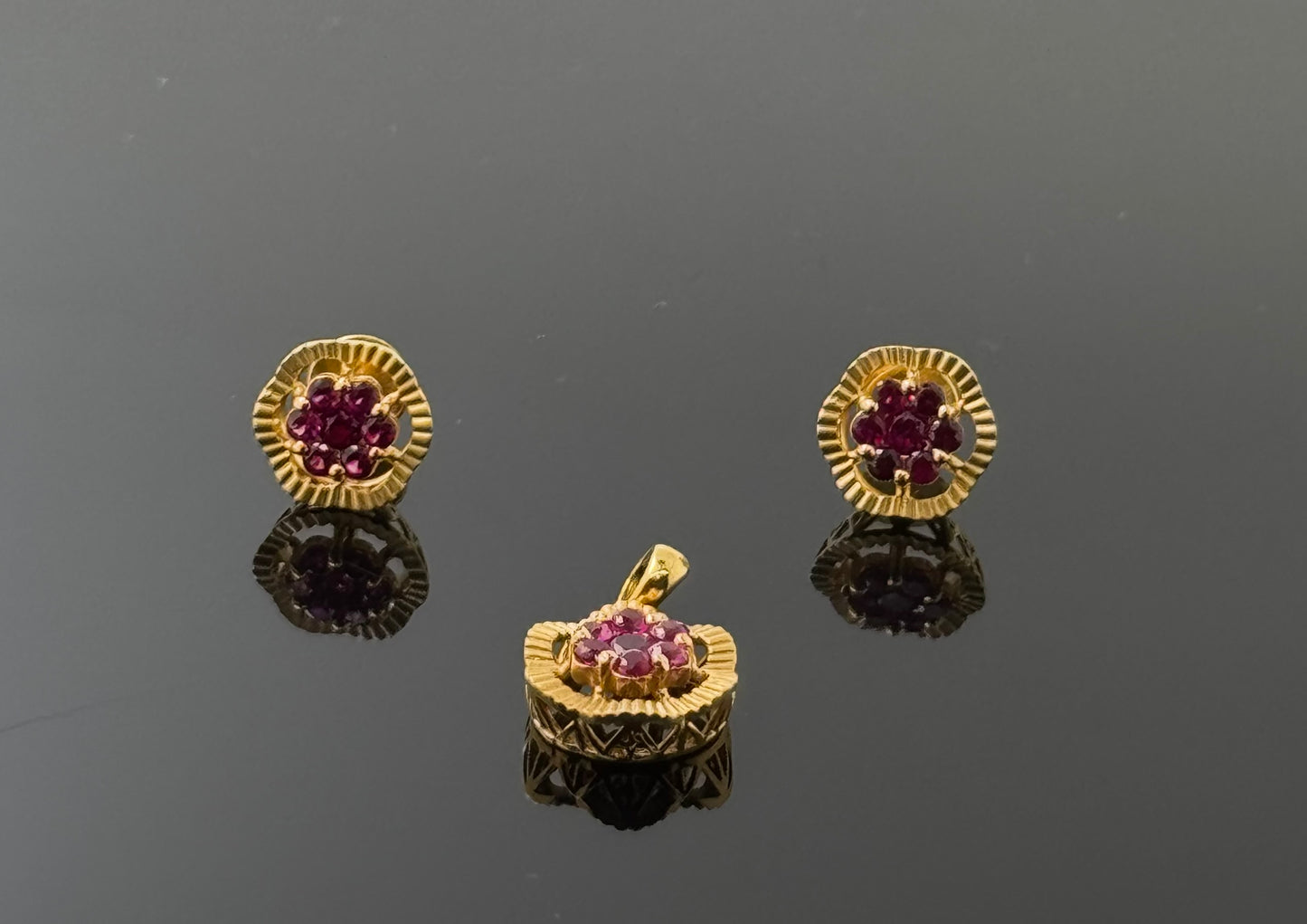 22K Solid Gold Fancy Pendant Sets PS160
