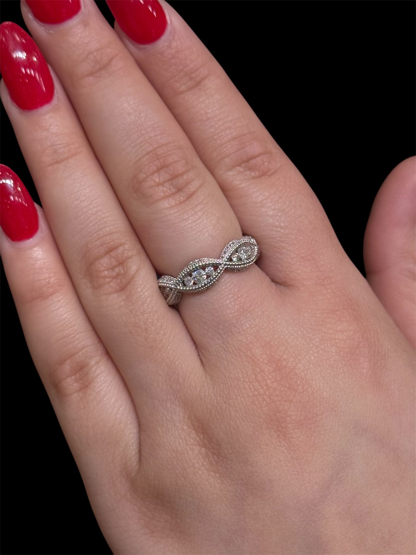 Natural Diamond Band DR28