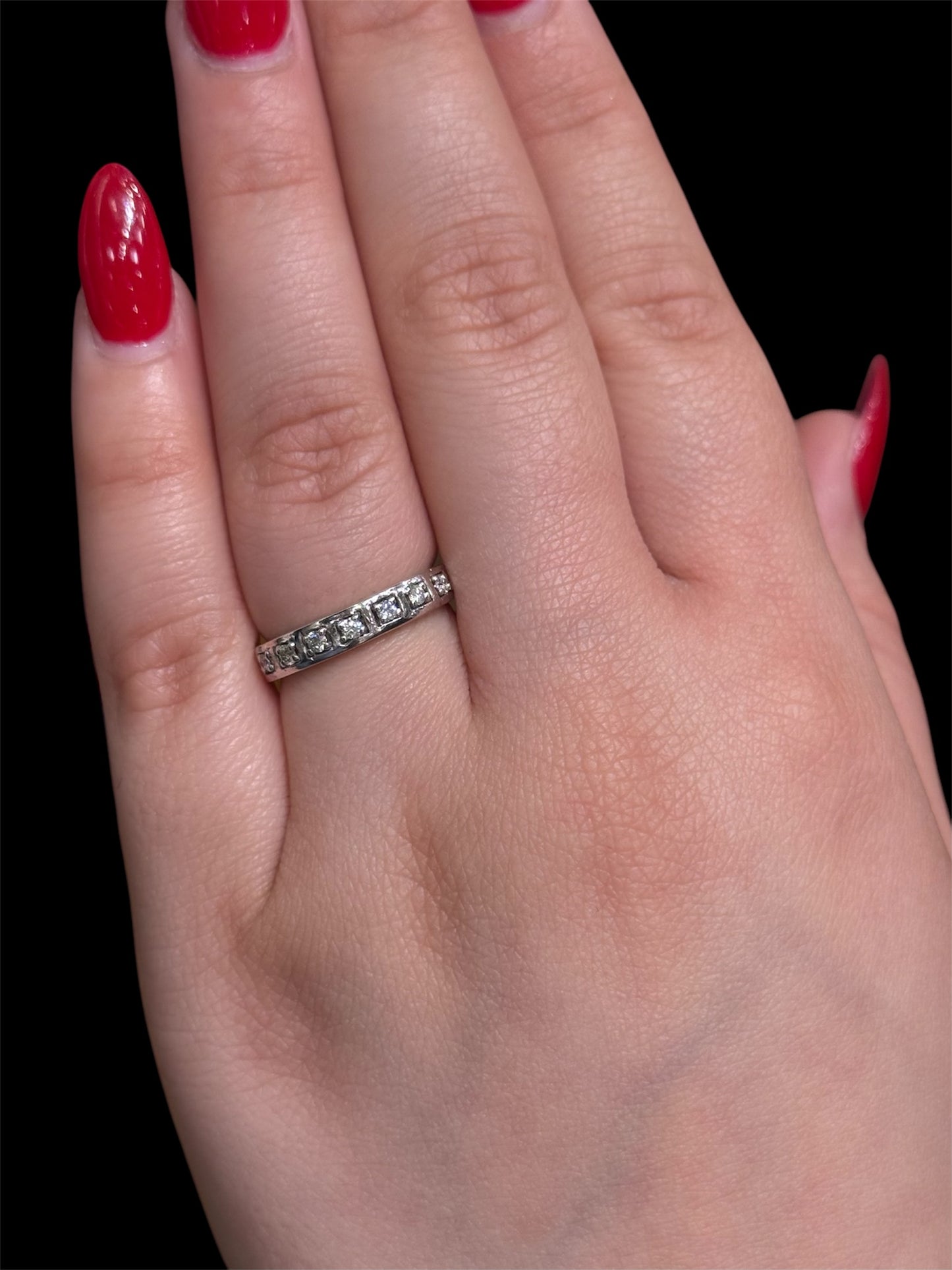 Natural Diamond Band DR90