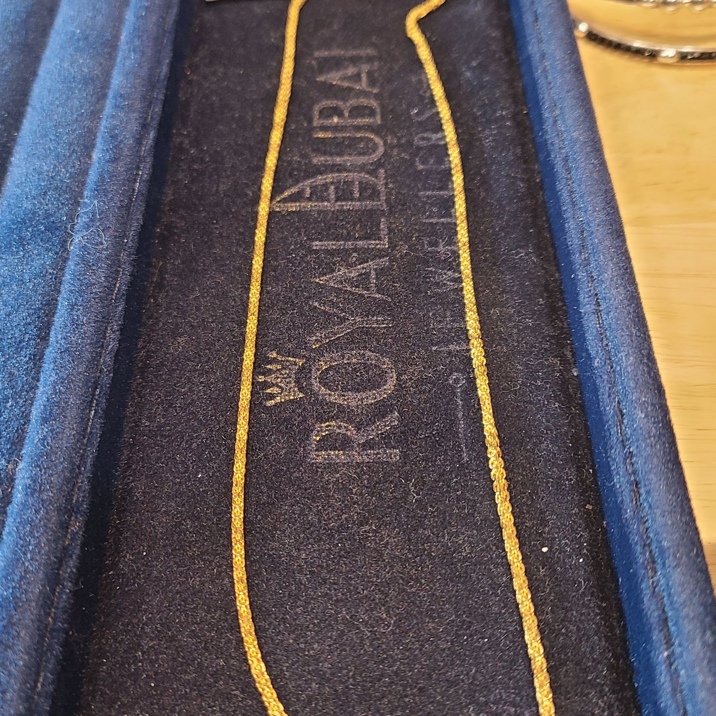 22k gold chain c4