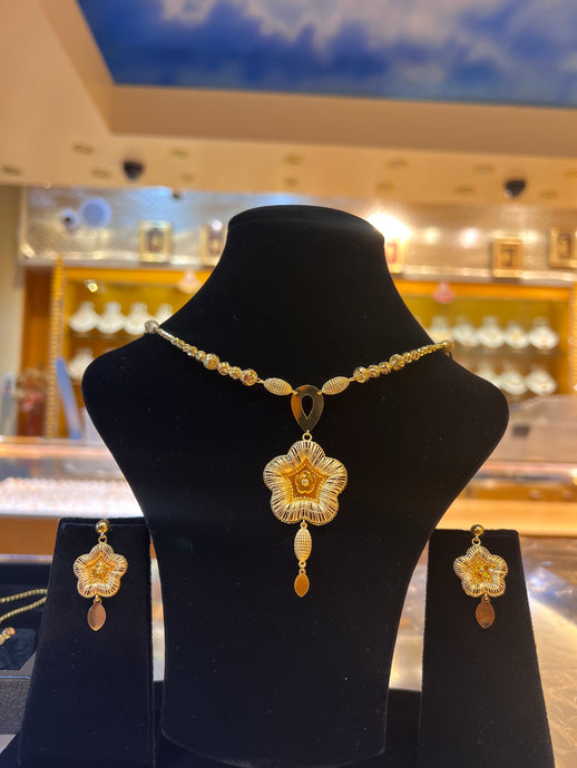 21k Solid Gold Simple Floral Necklace Set p2930 - Royal Dubai Jewellers