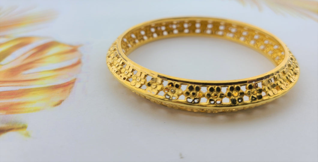 22k Solid Gold Elegant V Shape Floral Bangle b3038 - Royal Dubai Jewellers