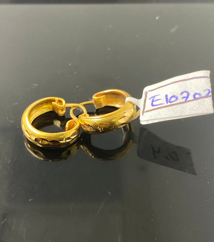 22k Solid Gold Simple Diamond Cut Hoops e10172 - Royal Dubai Jewellers