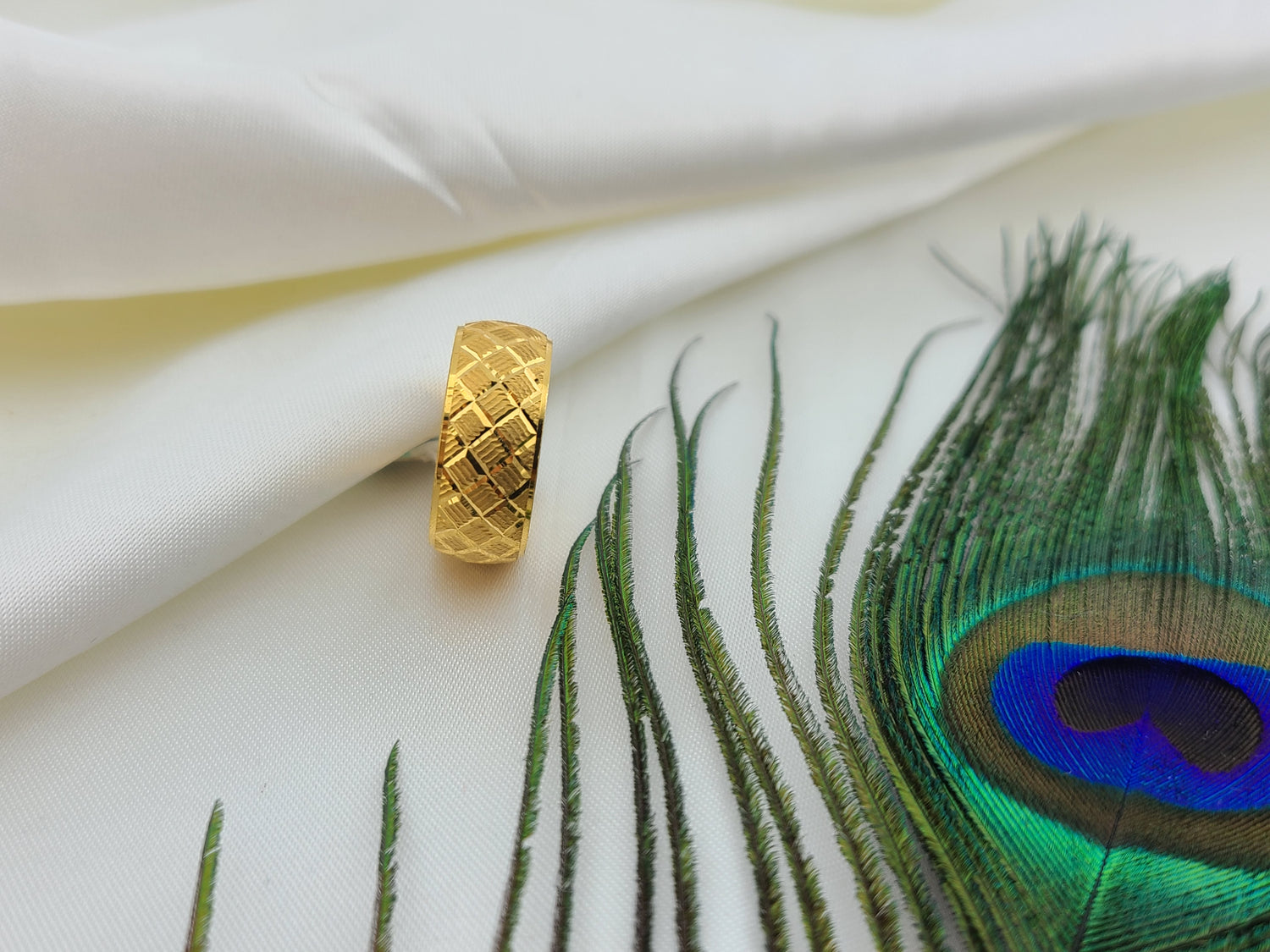 18k Yellow Gold Bands