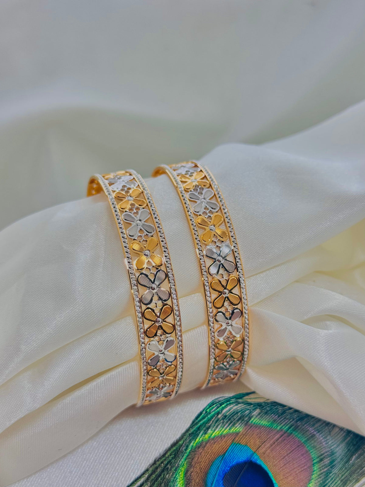 Modarn Bangles BANGLE COLLECTION – Royal Dubai Jewellers