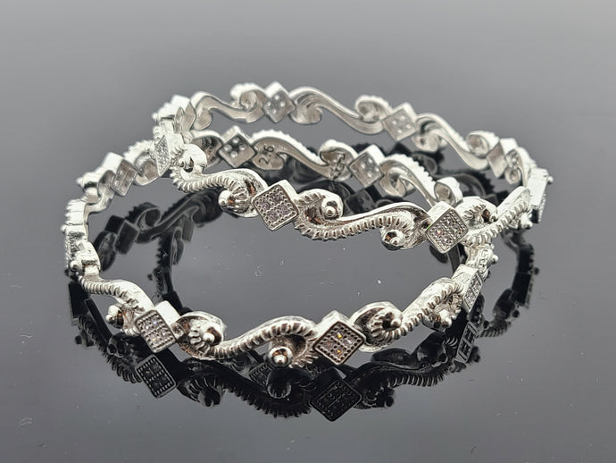 Casual Wear Sterling Silver Heart Design Bracelet For Girls And Women,  Gram, Size: Adjustable