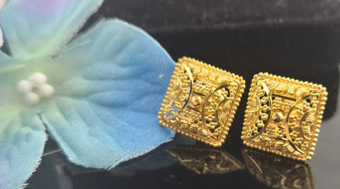 22K Solid Gold Designer Studs EE142 - Royal Dubai Jewellers