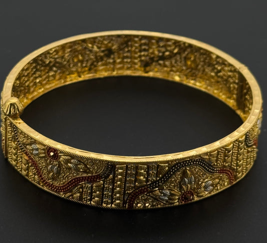22K Solid Gold Fancy Bangles BG207