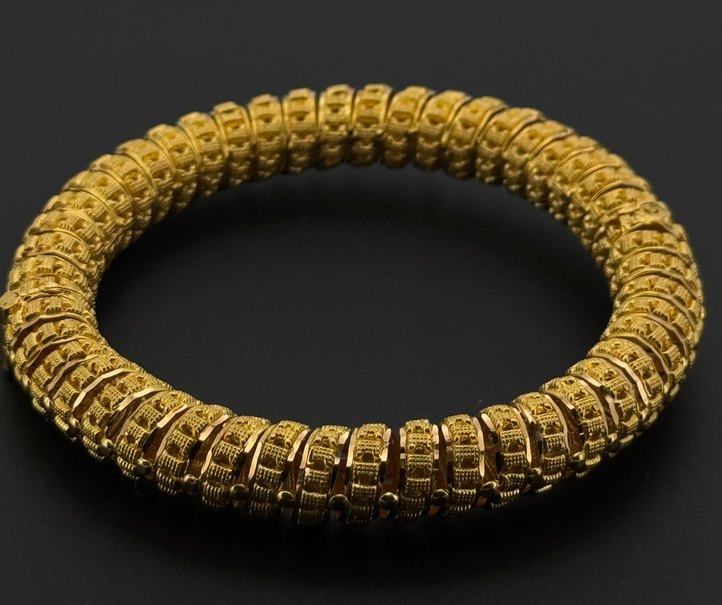 22K Solid Gold Fancy Bangles BG209