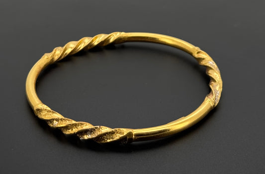 22K Solid Gold Fancy Bangles BG265
