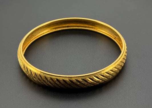 22K Solid Gold Fancy Bangles BG287