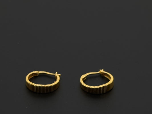 22k Solid Gold Simple Ladies Hoops E292