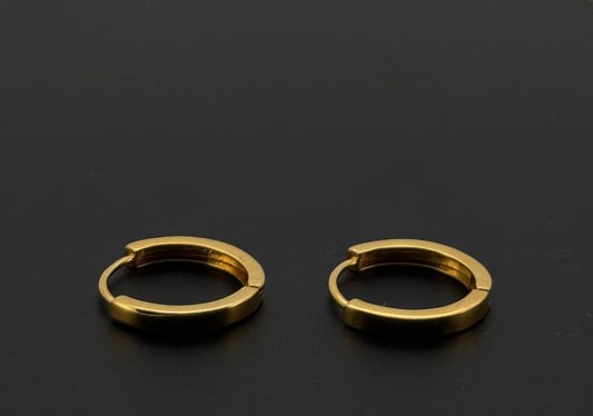 22k Solid Gold Simple Ladies Hoops E389