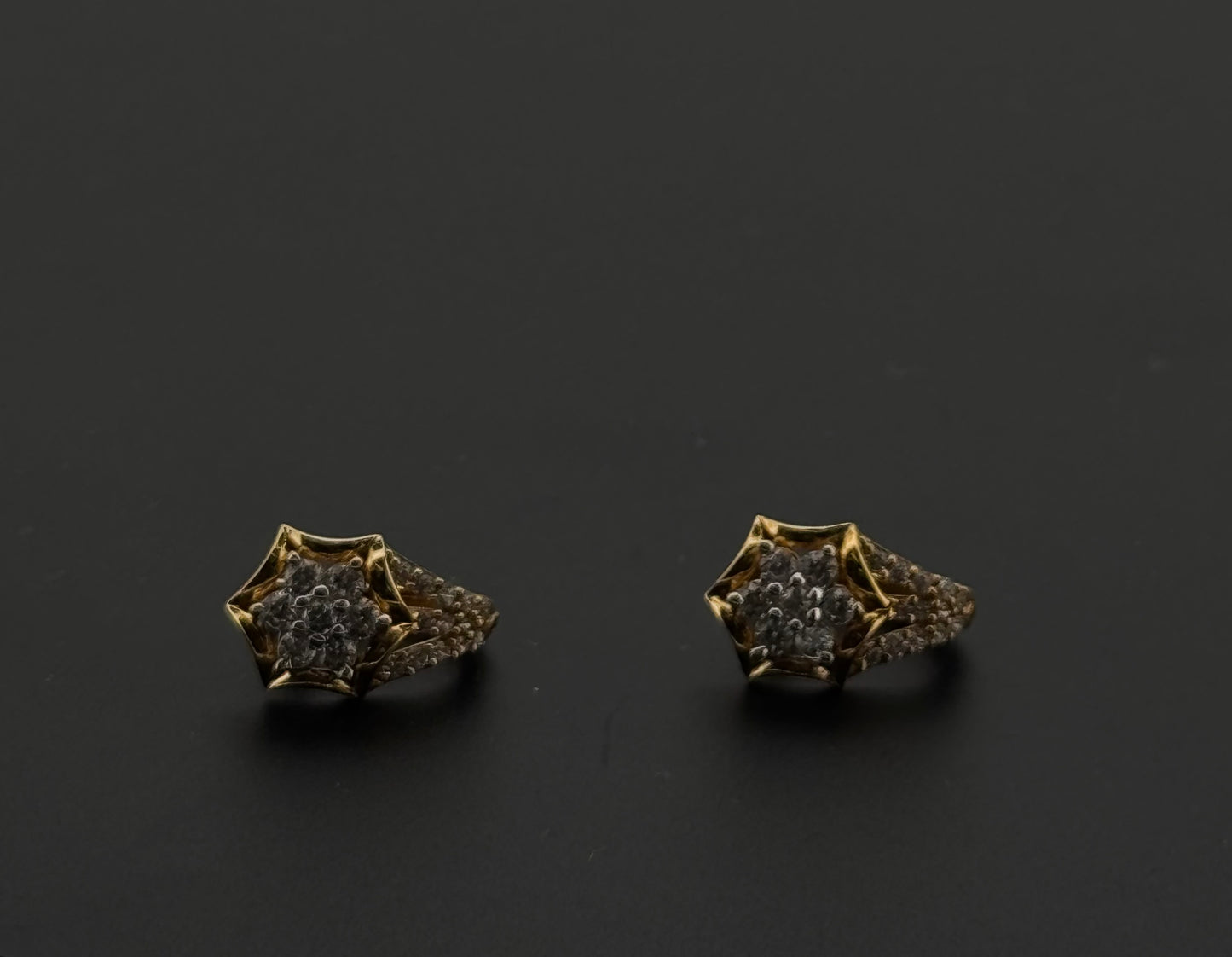 18k Solid Gold Simple Ladies Hoops E446