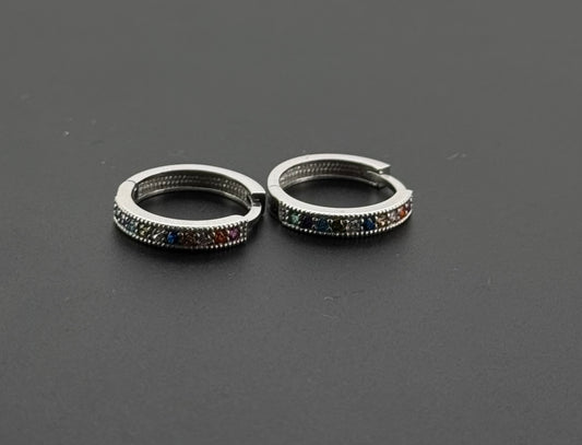 10K Solid Gold Simple Ladies Hoops E696