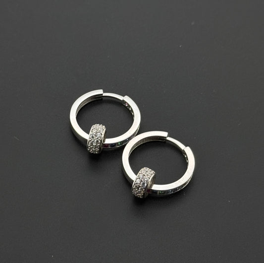 10K Solid Gold Simple Ladies Hoops E710