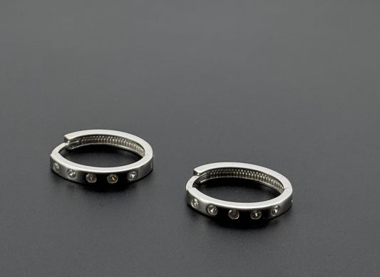 10K Solid Gold Simple Ladies Hoops E737