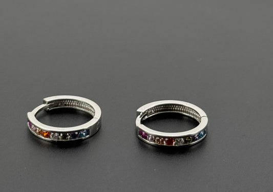 10K Solid Gold Simple Ladies Hoops E741