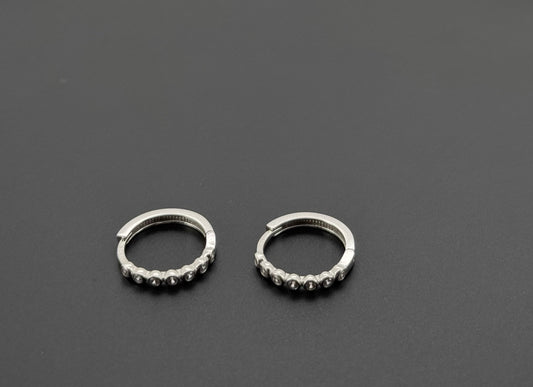 10K Solid Gold Simple Ladies Hoops E787