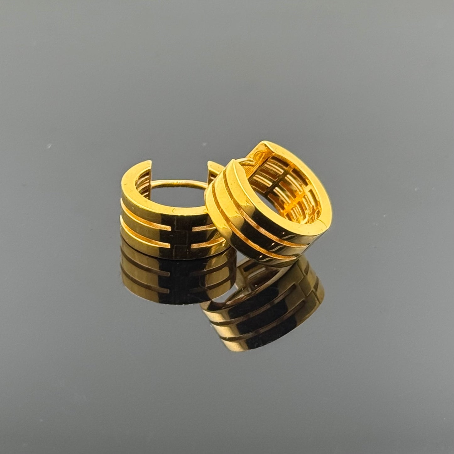 22k Solid Gold Simple Ladies Hoops E80
