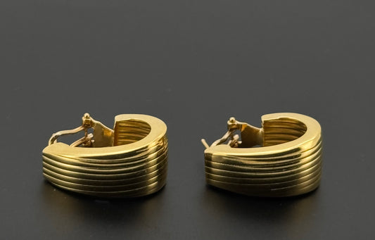 18K Solid Gold Simple Ladies Hoops E825