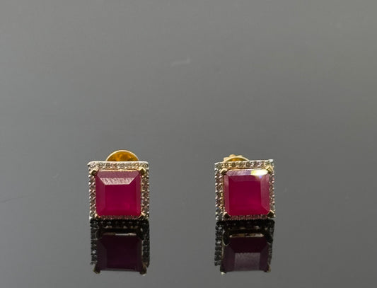 22K Solid Gold Fancy Studs ES112