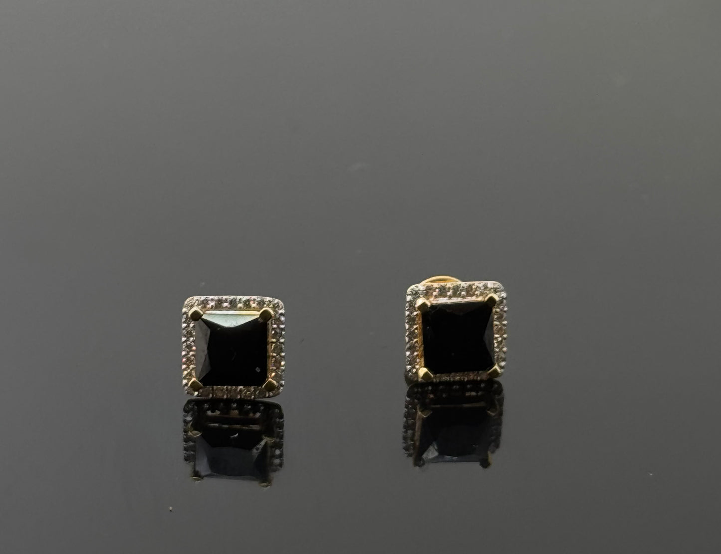22K Solid Gold Fancy Studs ES138