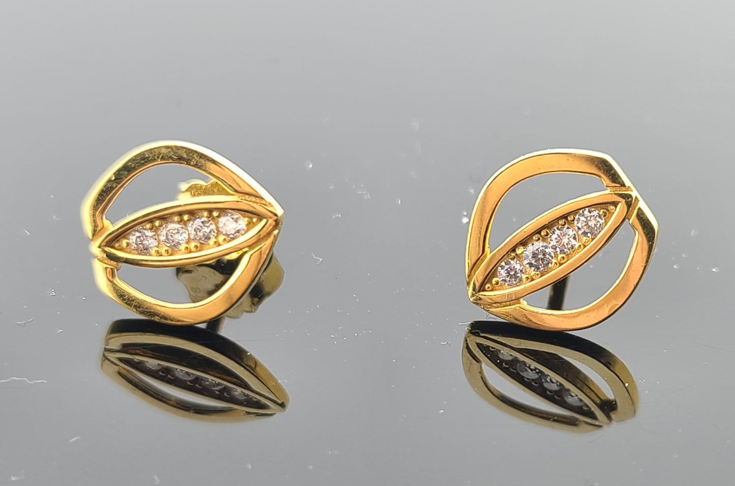 22K Solid Gold Children Studs ES1616