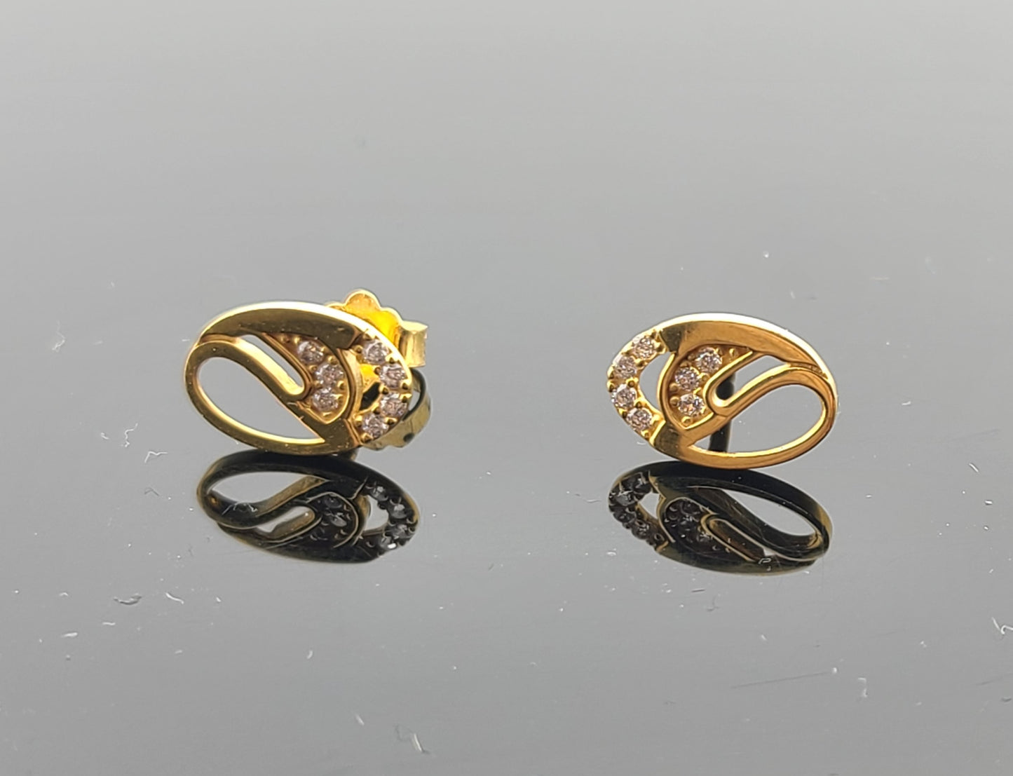 22K Solid Gold Children Studs ES1666